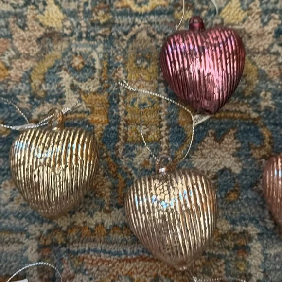 Free People String of Hearts Ornament Set - Picture 3 of 6
